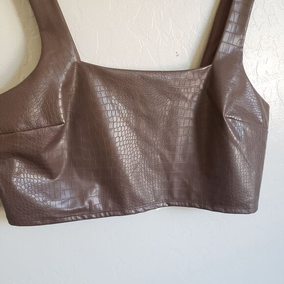 Express Body Contour Faux Croc Leather Crop Top Square Neck Brown Women's XL NEW - Picture 4 of 9